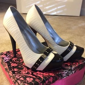 Quipid Stiletto High Heels Pumps Snake Skin